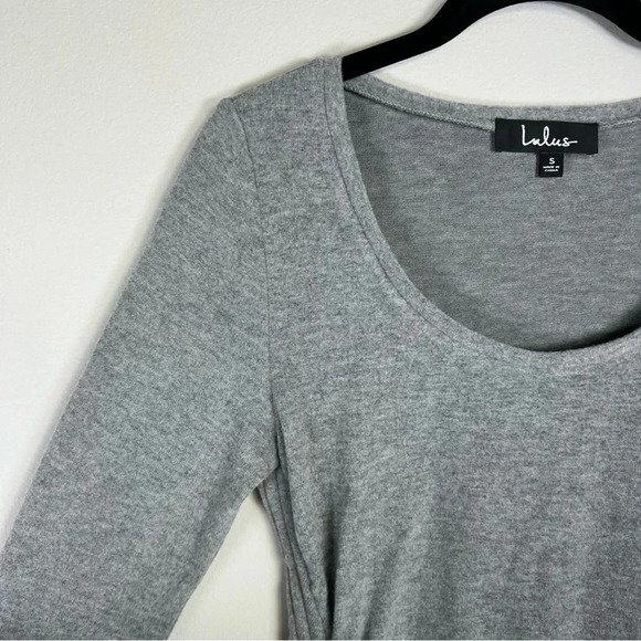 Lulus Womens Cinch Side Shirt Gray Long Sleeve Blouse Stretch Soft Bow Small NWT - Picture 4 of 12